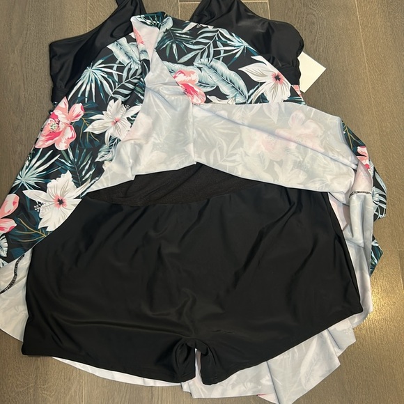 Hanna Nikole Black Floral One Piece Flowy Body Shaping Swimsuit Dress w/shorts - Picture 12 of 16